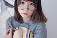 猫九酱Sakura - NO.04 超小比基尼眼镜娘 [34P-68MB]-美图岛