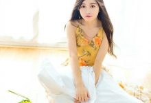 清纯向日葵少女甜美清新写真图片-美图岛