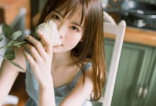 吊带裙美女复古文艺写真图片-美图岛