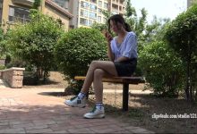 [K&M]丝足视频 NO.0011 运动鞋白色脏袜子[1V／0.99GB]-美图岛