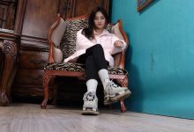 [A&F]丝足视频 052-小美女Xixi展示她的性感39码大脚 [1V-3.11G]-美图岛