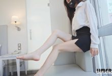 Limerence原创 NO.041 语葳女神 踩踏亲密接触让人扛不住[1V／2.05GB]-美图岛