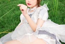 梨瑾瑾 - NO.13 草地 [22P-267MB]-美图岛