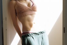 雪平莉左写真集「昼下がりのホテルで」-美图岛