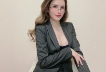 鹿八岁baby –  黑丝OL眼镜娘[20P-36.3M]-美图岛